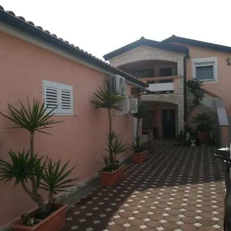 Appartement Apartman Palma Vir